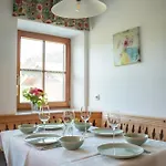 Holzhauser Hof *